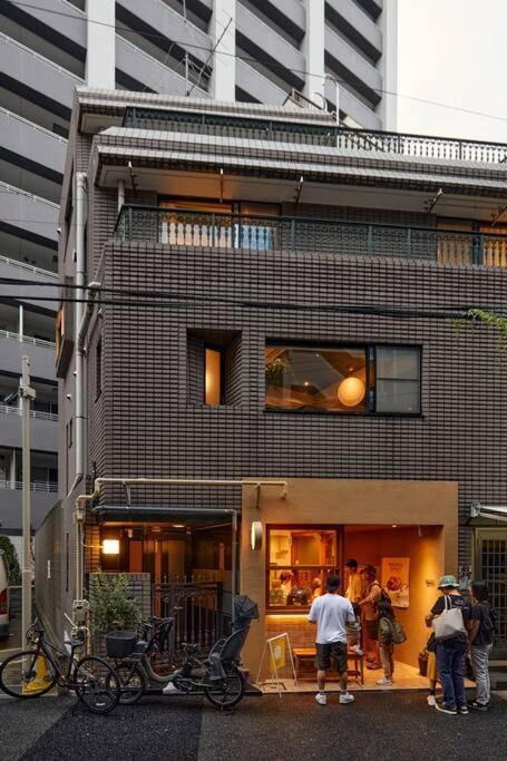 Newopen! - 2 Min Walk From Yoyogi-koen Station - 5 Min Train Ride From Shinjuku - 2 Showers - 123 M2, Private House In The City Centre! Pousada *
